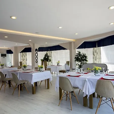 מלון Ata Park 4*